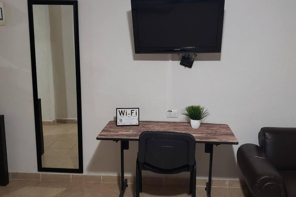 Departamento Comodo Centrico Tv Ac Wifi Cocina Parking, Letra C 시우다드 발레스 외부 사진